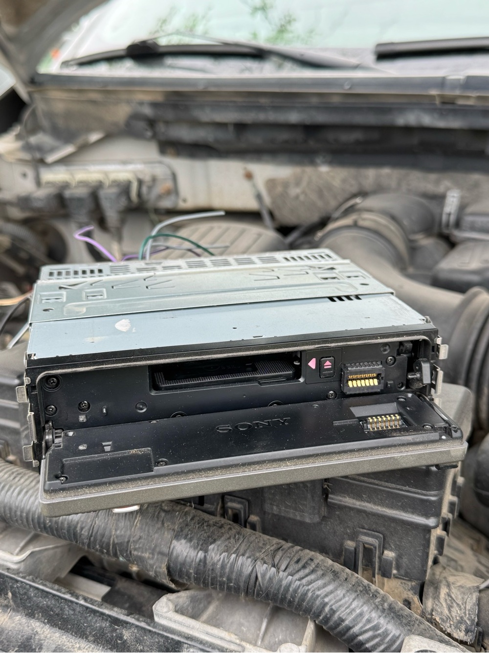 Sony Xplod XR-C5300X Car Stereo In Dash Fully Tested And Working - No Wiring - Picture 2 of 10